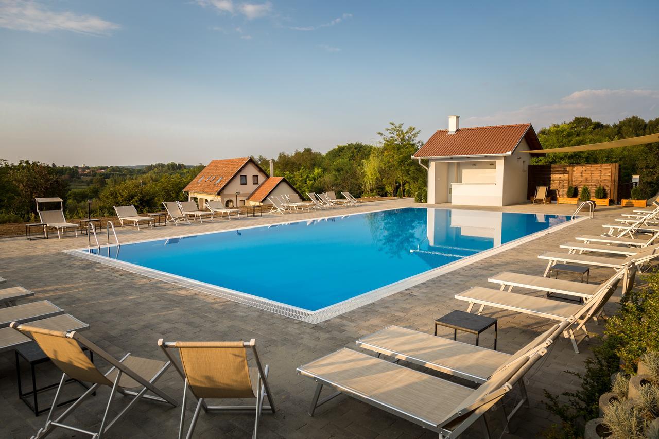 Radhe Resort Es Syam Meditacios Es Rendezvenykozpont Somogyvámos Exterior foto